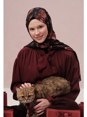 Fresh Scarfs Wild Rose Desen Vual Şal Kırmızı