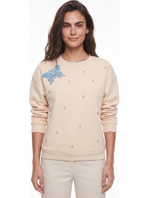 Onloox Bej Pamuklu Bisiklet Yaka Üç Iplik Şardonlu Kelebek Aksesuarlı Taş Işlemeli Sweatshirt