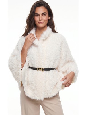 Onloox Beyaz Yumuşak Dokulu Polyester Kumaş Kemer Detaylı Peluş Panço