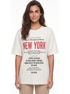 Onloox Beyaz Pamuklu Bisiklet Yaka Kısa Kollu Oversize New York Baskılı T-Shirt
