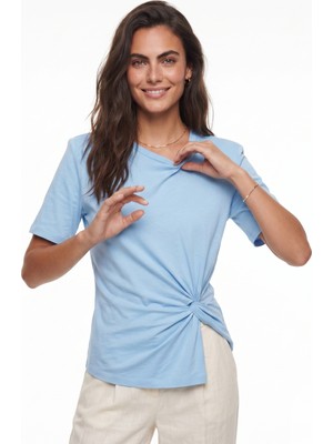 Onloox Bebe Mavisi Yumuşak Kumaş Kısa Kollu Rahat Kalıp Vatkalı Omuz Düğüm Detaylı T-Shirt