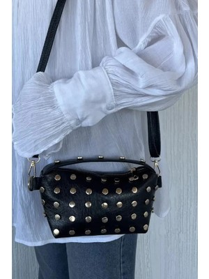Lovely Store Kadın Mini Boy El ve Kol Çantası Zımba Detaylı Şık (7X20X13)
