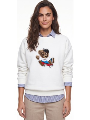 Onloox Beyaz Pamuklu Bisiklet Yaka Salaş Kesim Teddy Nakış Işlemeli Uzun Kollu Sweatshirt
