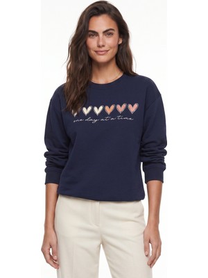 Onloox Lacivert Pamuklu Üç Iplik Şardonlu Bisiklet Yaka Kalp Baskılı Sweatshirt Sweatshirt