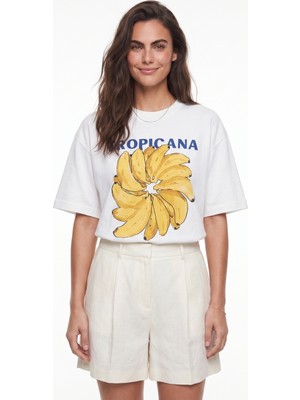Onloox Beyaz Pamuklu Bisiklet Yaka Kısa Kollu Oversize Tropicana Muz Baskılı Basic T-Shirt