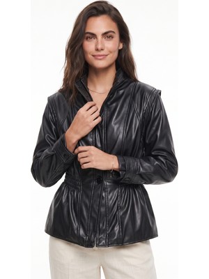 Onloox Siyah Suni Deri Kruvaze Yaka Beli Lastikli Detaylı Polyester Karışımlı Uzun Kollu Ceket