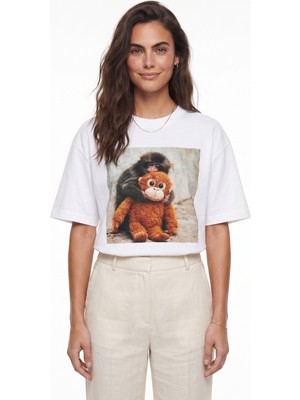 Onloox Beyaz Pamuklu Bisiklet Yaka Kısa Kollu Oversize Maymun Punch Dijital Baskılı T-Shirt