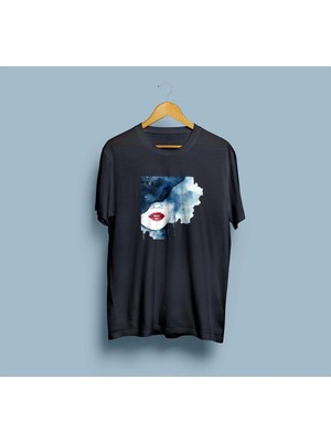 Oversize Kadın ve Kadın Dudakları Çizim Unisex T-Shirt