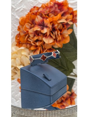 Livora Jewelry 925 Ayar Gümüş Bordo Taşlı 5'li Yonca Kadın Bileklik