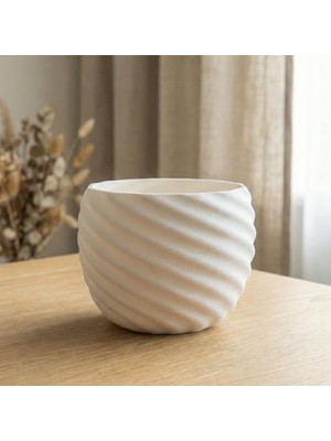 Esranın Dünyası Modern Dekoratif Saksı, Sarmal Dokulu Beyaz Tasarım, 20X15 cm Boyutlarıyla