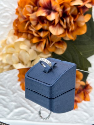 Livora Jewelry 925 Ayar Gümüş Burgu Model Zirkon Taşlı Zarif Kadın Yüzük