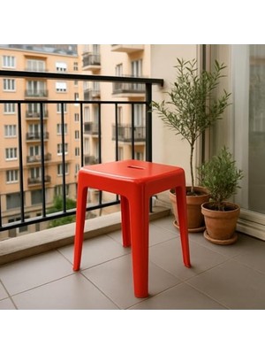 Larskas Kırmızı Renk Sağlam Plastik Tabure, 36X36X46 cm Boyutlarında