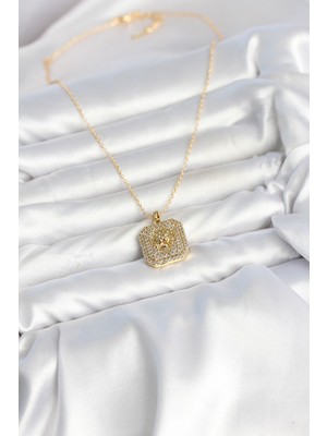 Fantastik Store 316L Çelik Zincir Gold Aslan Madalyon Model Zirkon Taşlı Kadın Kolye - Lisinya