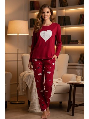 Pijapia Kadın Kırmızı Kalp Desenli Uzun Kollu %100 Pamuk Pijama Takımı Rahat ve Yumuşak Dokulu