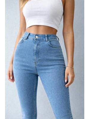 Yüksek Bel Toparlayıcı Likralı Skinny Jean – Açık Mavi