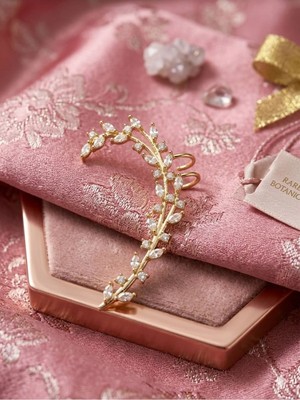 Singularis Premium Gold Renk Zirkon Taşlı Ear Cuff Sarmaşık Yaprak Model Kıkırdak Kelepçe Kadın Bijuteri Küpe
