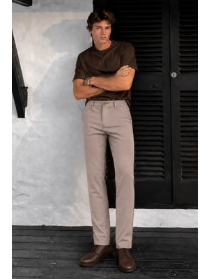 Madmext Vizon Regular Fit Düz Kesim Yan Cepli Erkek Pantolon 6540