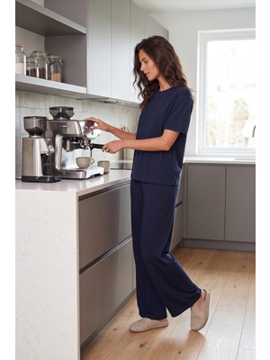 Lela Yumuşak Dokulu Bisiklet Yaka Lastikli Bel Kısa Kollu Pijama Takımı Bayan Pijama Takımı 65720102