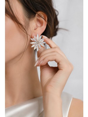 Solenya Lotus Model Beyaz Renk Kristal Taşlı Kadın Küpe