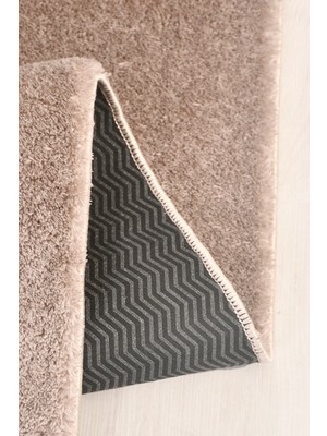Solmazlar Online Youdayhomecollection Poly Peluş Post Şeklinde Halı Model Oturma Odası Halısı