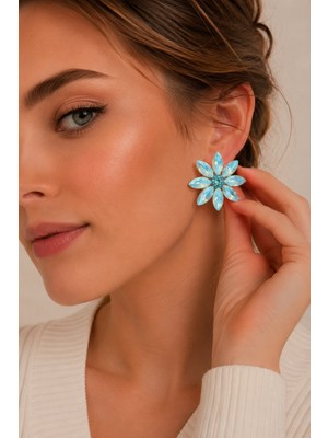 Solenya Buz Mavisi Renk Kristal Taşlı Lotus Çiçek Model Kadın Küpe