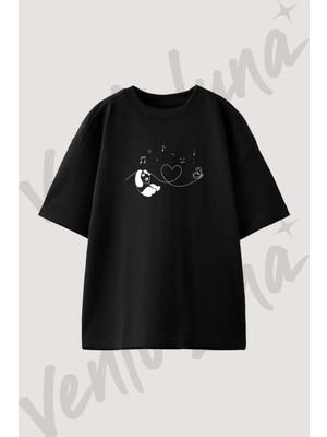 Panda Kalp_1 Tasarım Baskılı Unisex Oversize Kalıp Siyah Tshirt