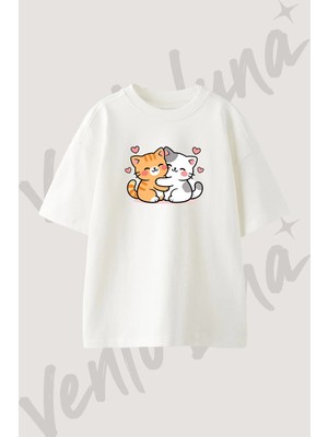 Hugging Cats Tasarım Baskılı Unisex Oversize Kalıp Beyaz Tshirt