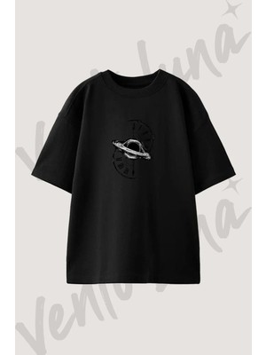 Kara Delik Saat Tasarım Baskılı Unisex Oversize Kalıp Siyah Tshirt