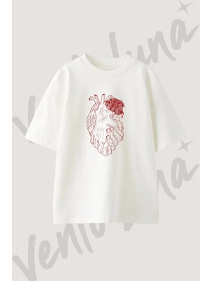 Heart Hands Rose Tasarım Baskılı Unisex Oversize Kalıp Beyaz Tshirt