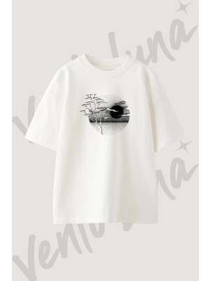 Tree Moon Tasarım Baskılı Unisex Oversize Kalıp Beyaz Tshirt