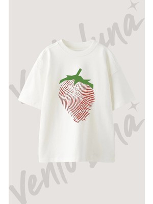 Strawberry Fingerprint Tasarım Baskılı Unisex Oversize Kalıp Beyaz Tshirt