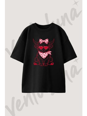 Valentine Highland Cow Tasarım Baskılı Unisex Oversize Kalıp Siyah Tshirt