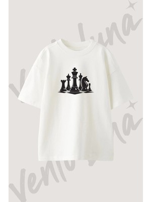 Chess Pieces Tasarım Baskılı Unisex Oversize Kalıp Beyaz Tshirt