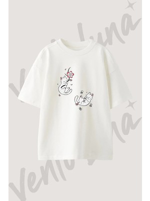 Kedi Sakura Kodama Tasarım Baskılı Unisex Oversize Kalıp Beyaz Tshirt