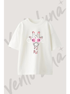 Gozluklu Zurafa Tasarım Baskılı Unisex Oversize Kalıp Beyaz Tshirt
