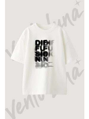 Diffusion Halftone Tasarım Baskılı Unisex Oversize Kalıp Beyaz Tshirt