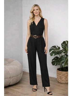 Lifera Butik Lifera V Yaka Aksesuar Detaylı Kemerli Kolsuz Tulum