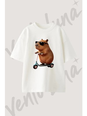 Capybara Scooter Tasarım Baskılı Unisex Oversize Kalıp Beyaz Tshirt