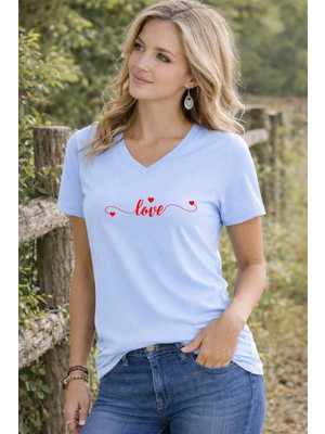Lorvex V Yaka Kadın T-Shirt Rahat Kalıp Lovee Baskılı Tişört