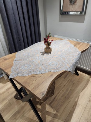 Yalıns Home Karmen Lüx Masa ve Fiskos Örtüsü Simli 95X95 cm Dantel Nakış