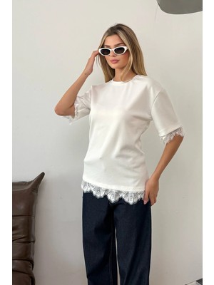 Jee Lee Kadın Bisiklet Yaka Eteği Dantel Detaylı T-Shirt Beyaz - 26Y 26988