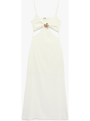 Koton Koton x Sibil Çetinkaya - Aksesuarlı Pencere Detaylı Dokulu Ip Askılı Bodycon Elbise