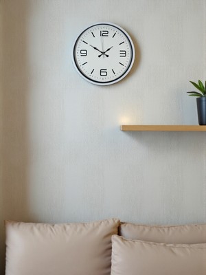 TKÇ 36 cm Beyaz Modern Dekoratif Duvar Saati