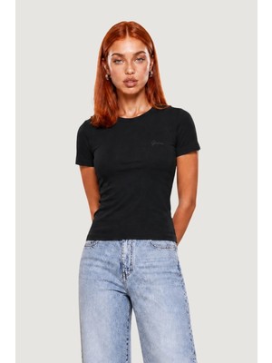 Guess Chara Kadın Aktif Slim Fit T-Shirt