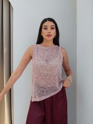 Esra Helvacı Pullu Asimetrik Kesim Kolsuz Bluz