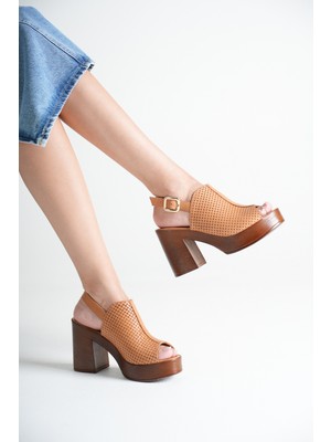 Analin Shoes Kadın Hakiki Deri Platform Topuklu Tokalı Sandalet