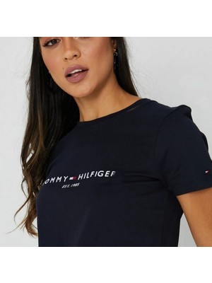 Tommy Hilfiger 1985 Yazı Logo Nakışlı Kadın T-Shirt
