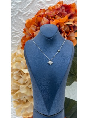 Livora Jewelry 925 Ayar Gümüş Beyaz Zirkon Taşlı Asimetrik Kutup Yıldızı Kadın Kolye