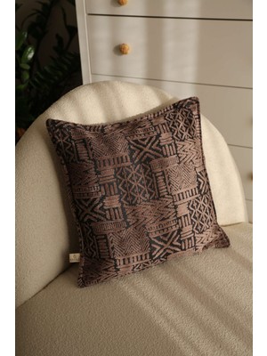 Needle Iskandinav Tozlu Kahve Kırlent Kılıfı (45X45)
