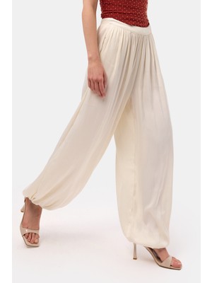 It's Basic Kadın Kırık Beyaz s6-101 Süper Bol Kesim Baggy Fit Özel Kumaş Tasarım Pantolon